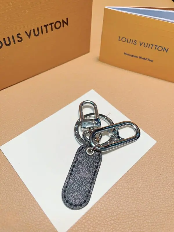 louis vuitton lv key holder and boucle de sac s_1205a344